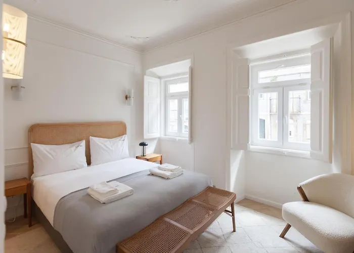 Flh Lapa Apartment With Interior Pateo